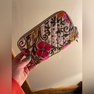 Vera Bradley Zip around wallet- Tea garden pattern